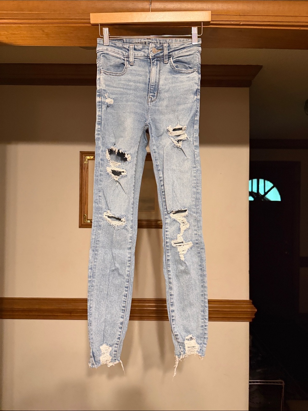 American Eagle Outfitters Light Blue Distressed Skinny Jeans